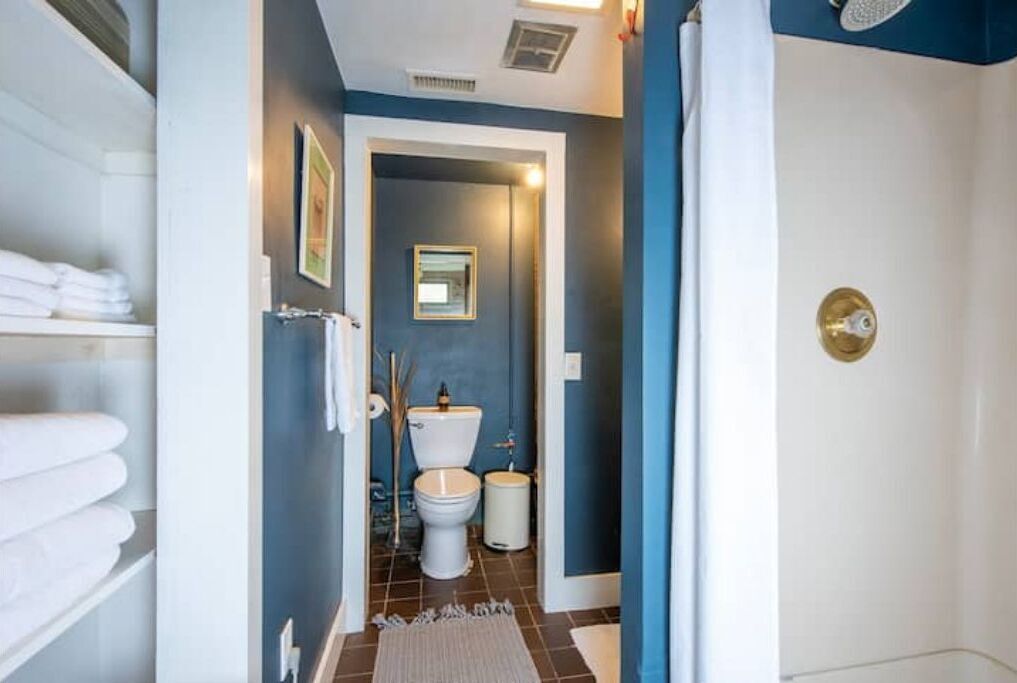 Serene Renovated Barn w/ Firepit