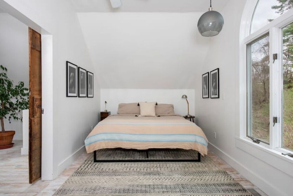 Serene Renovated Barn w/ Firepit