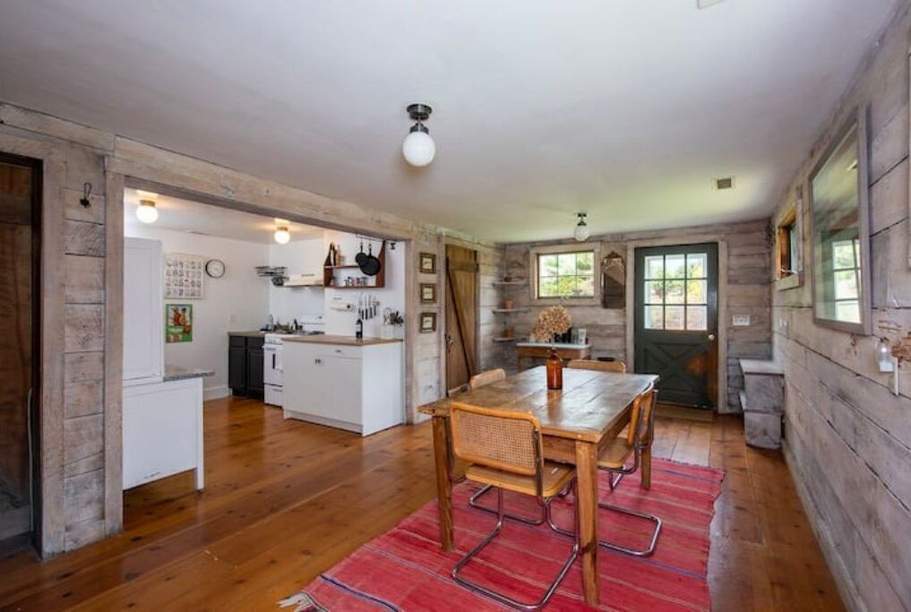 Serene Renovated Barn w/ Firepit
