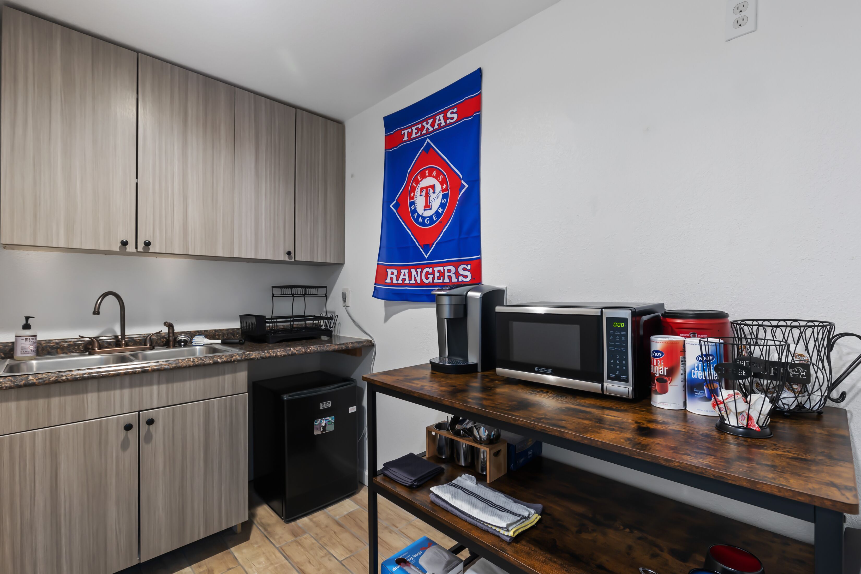 Guest House - Close to AT&T Stadium!