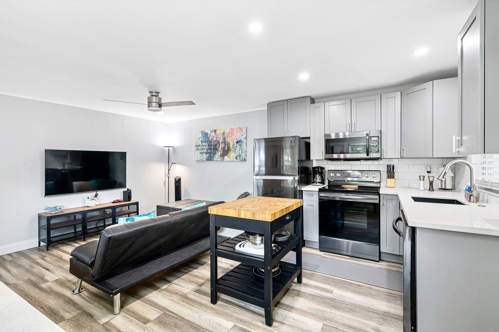 Private Tampa Guest Retreat Minutes to Downtown!