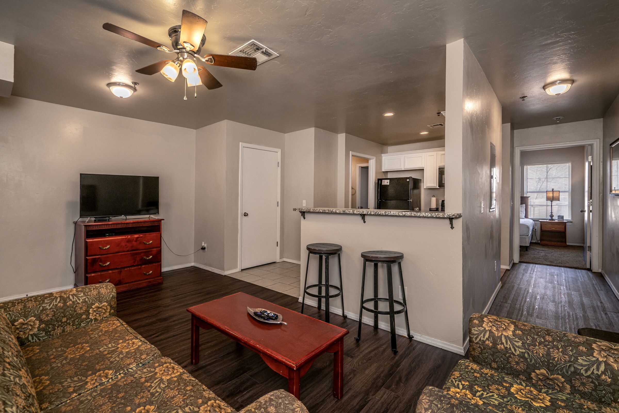 OKC One Bedroom - Great Location !