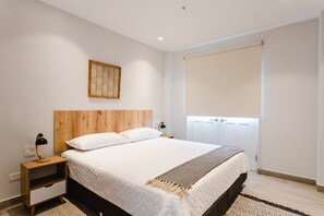 Deluxe Apartment | 2 bedrooms, laptop workspace, iron/ironing board, free WiFi