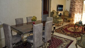 Leilighet – comfort, 3 soverom, hageutsikt | Oppholdsområde