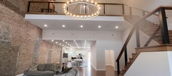 Beautiful new Condo sleeps up to 16 on New River with Rooftop Deck view of Falls