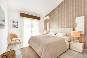 3 bedrooms, iron/ironing board, travel crib, free WiFi