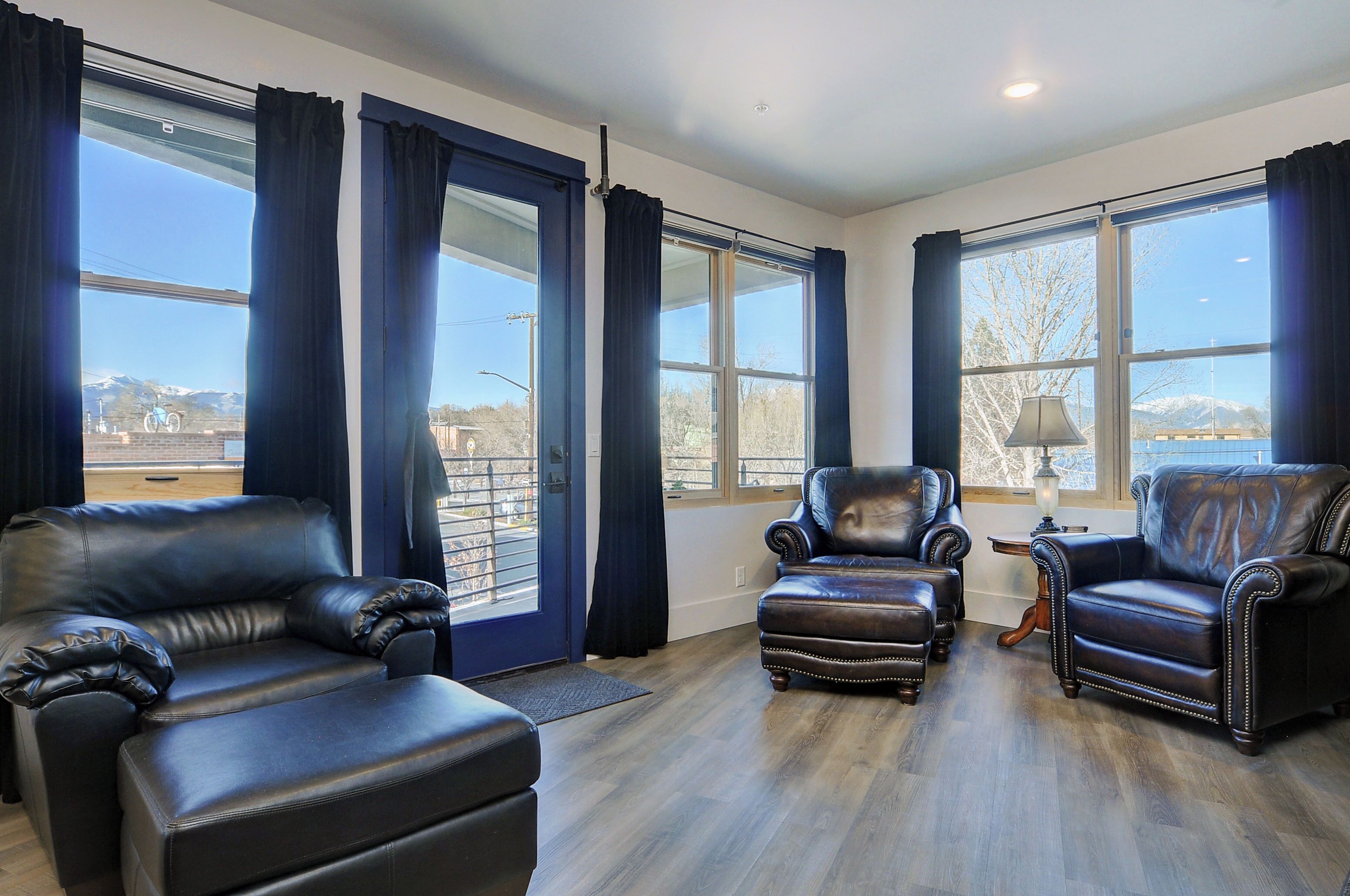 2 Story Condo W/ Balconies, Hovering Above The Action Of The Downtown Scene. - Salida, CO