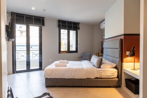 1 bedroom, in-room safe, iron/ironing board, free WiFi