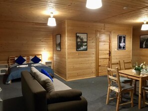 2 bedrooms, WiFi, bed sheets