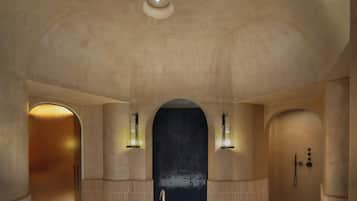 Sauna, poreallas, kuumakivihierontaa, syväkudoshierontaa