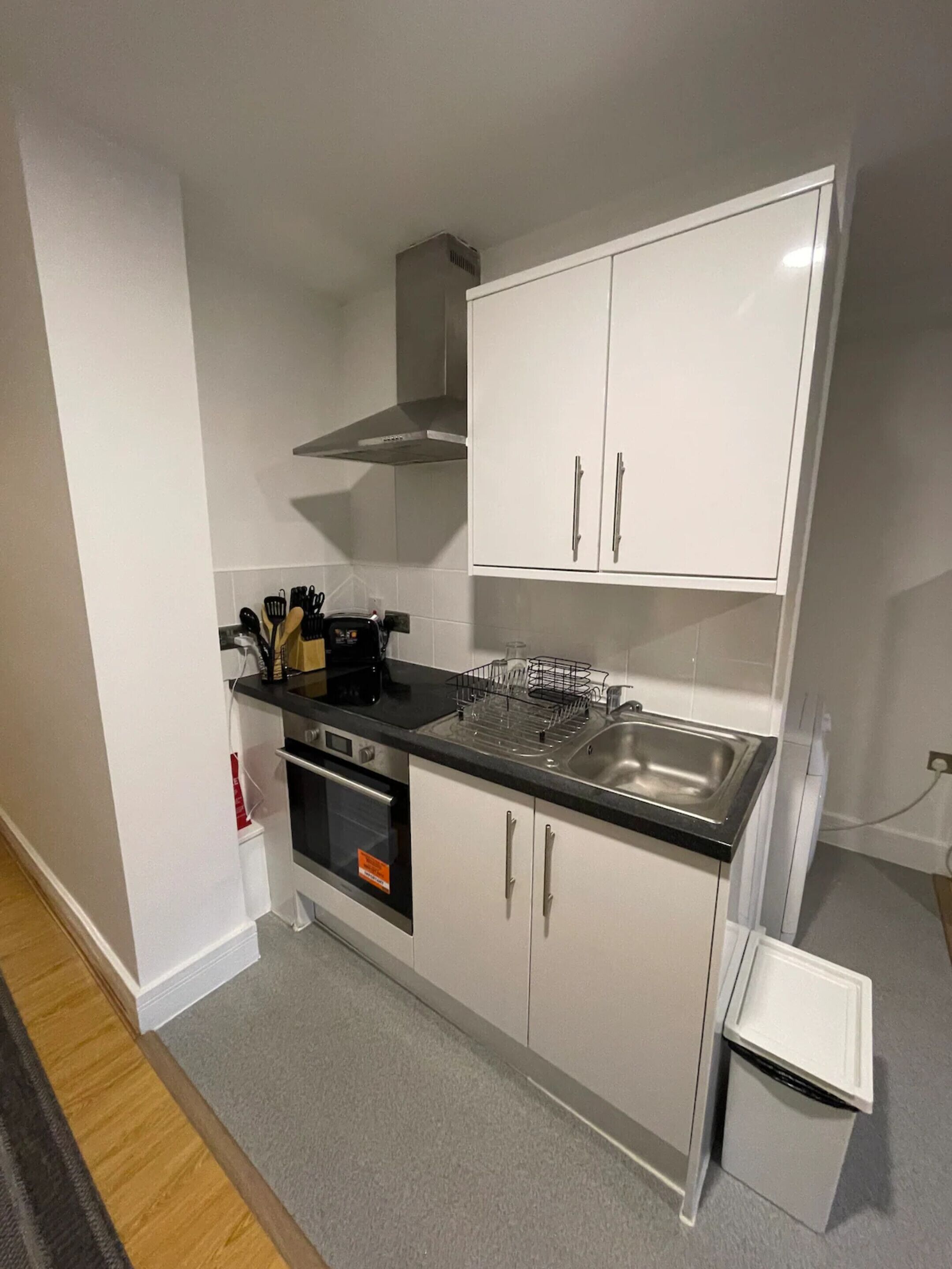 Sleek & Cosy 1BD Flat - Mile End