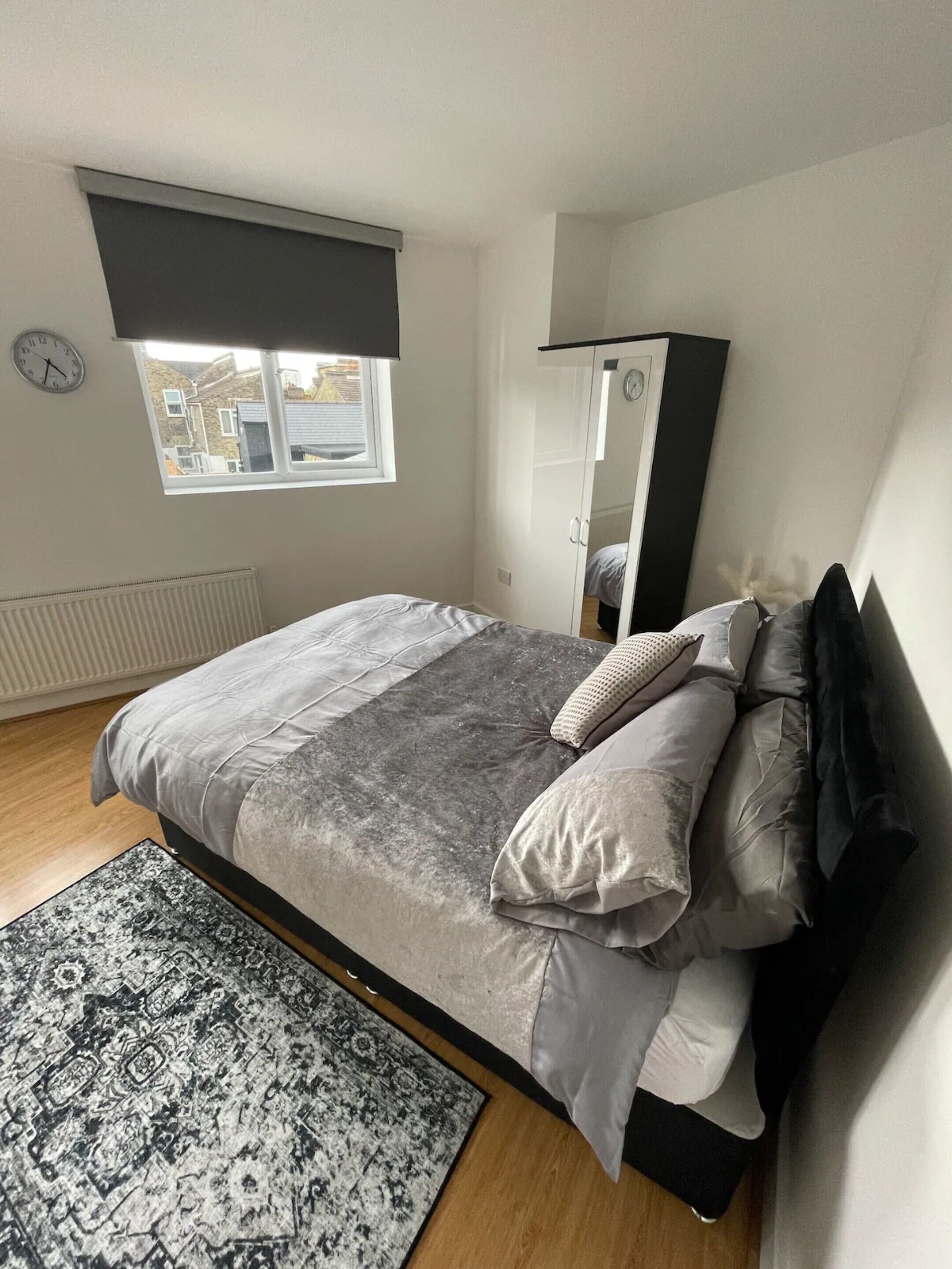 Sleek & Cosy 1BD Flat - Mile End