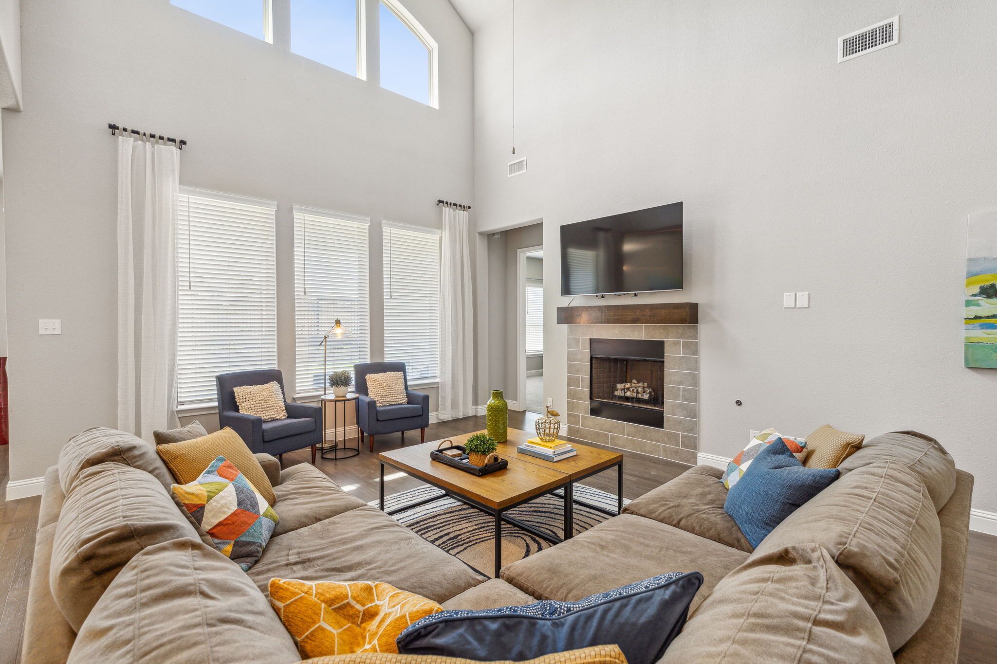 Luxury + Modern 4 Bedroom Home in Frisco.