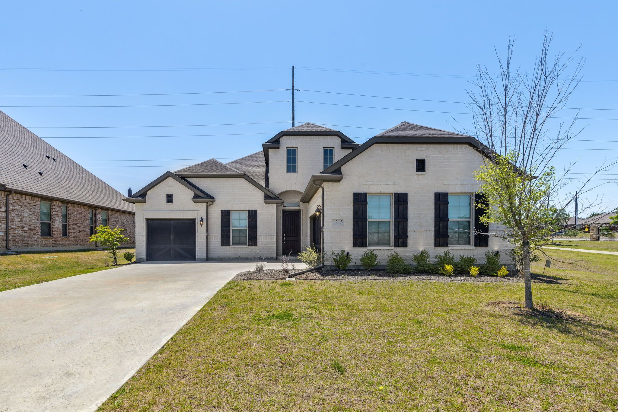 Luxury + Modern 4 Bedroom Home in Frisco.
