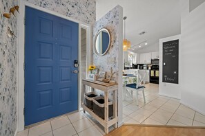 Interior - Sunshine beautiful house 3bed/2bath ,vacation rental (Sarasota)