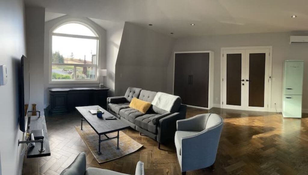 Cozy 1 Bedroom on a Small Acreage Paradise