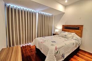 2 bedrooms, iron/ironing board, travel crib, WiFi