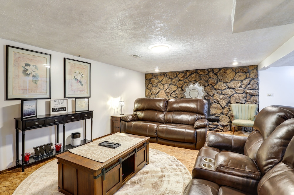 Spokane Valley Vacation Rental w/ Shared Pool!