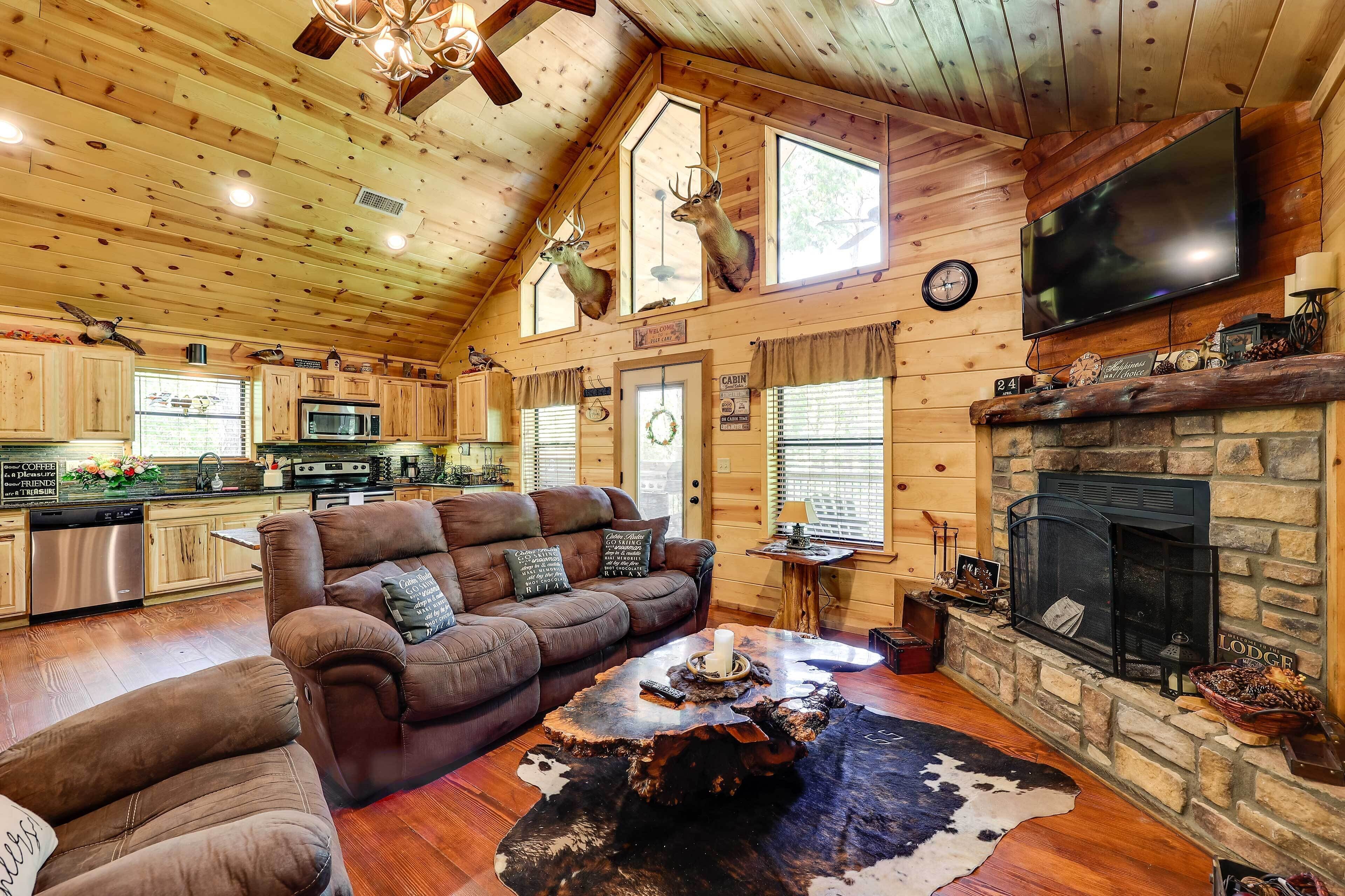 Secluded Broken Bow Rental Cabin ~ 6 Mi to Lake!