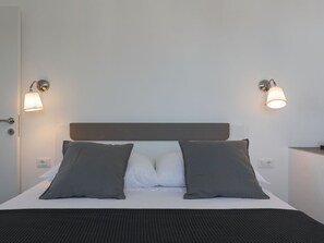 Apartment - Apartment M&J - Comfort Two Bedroom Apartment With Terrace and Sea View (Sutivan)