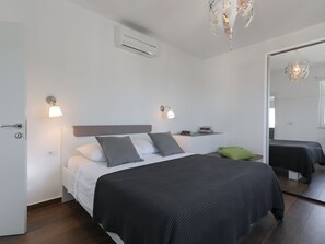 Apartment | 2 bedrooms, iron/ironing board