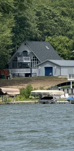 Cottage - Sisters Lakes