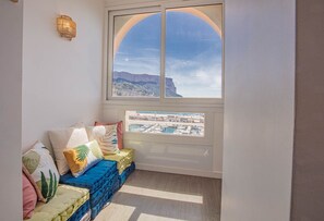 Interior - Le Naio sur Leau by Winkyhouse Cassis (Cassis)