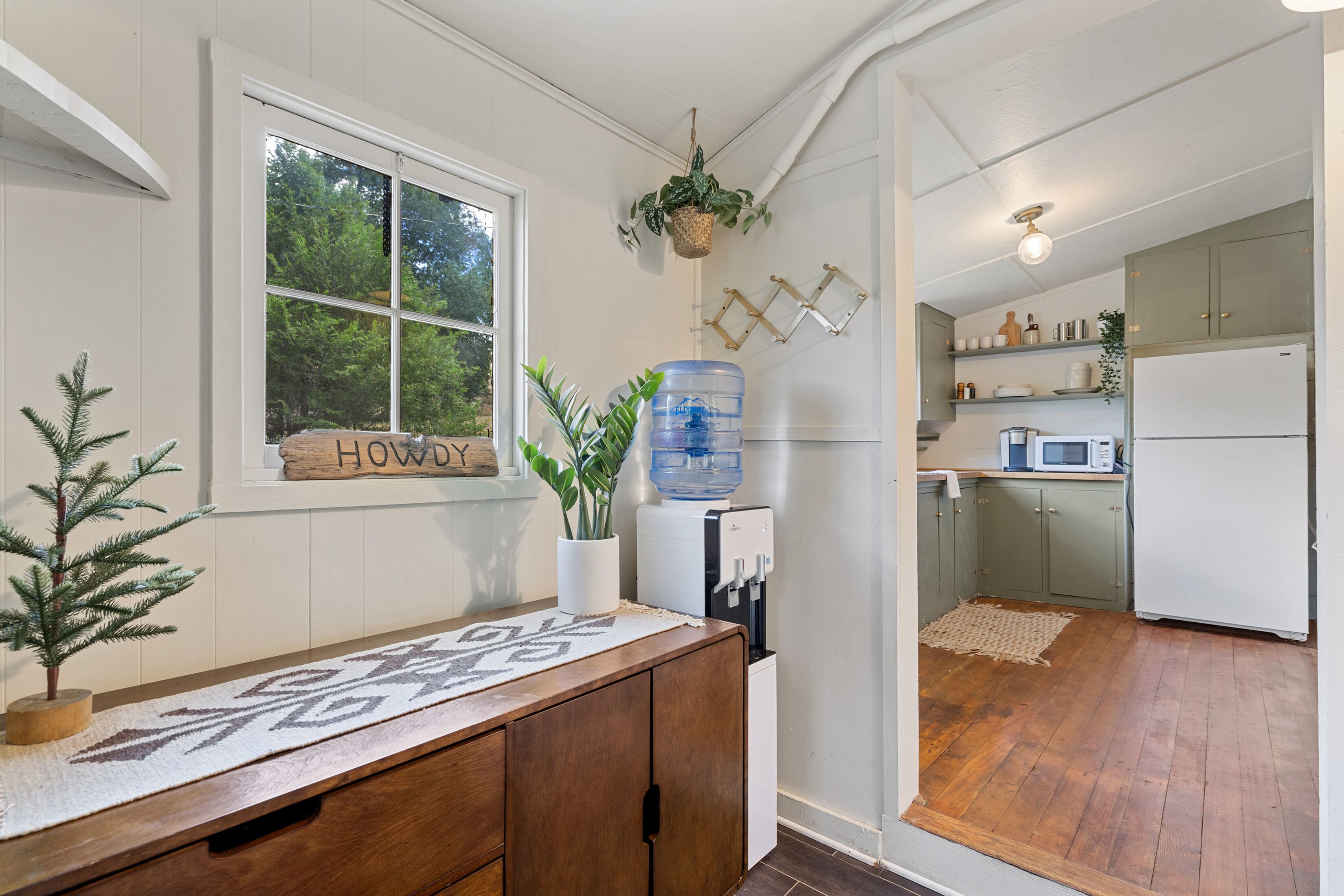 It's a wonderful Place | Cozy Cabin Cottage