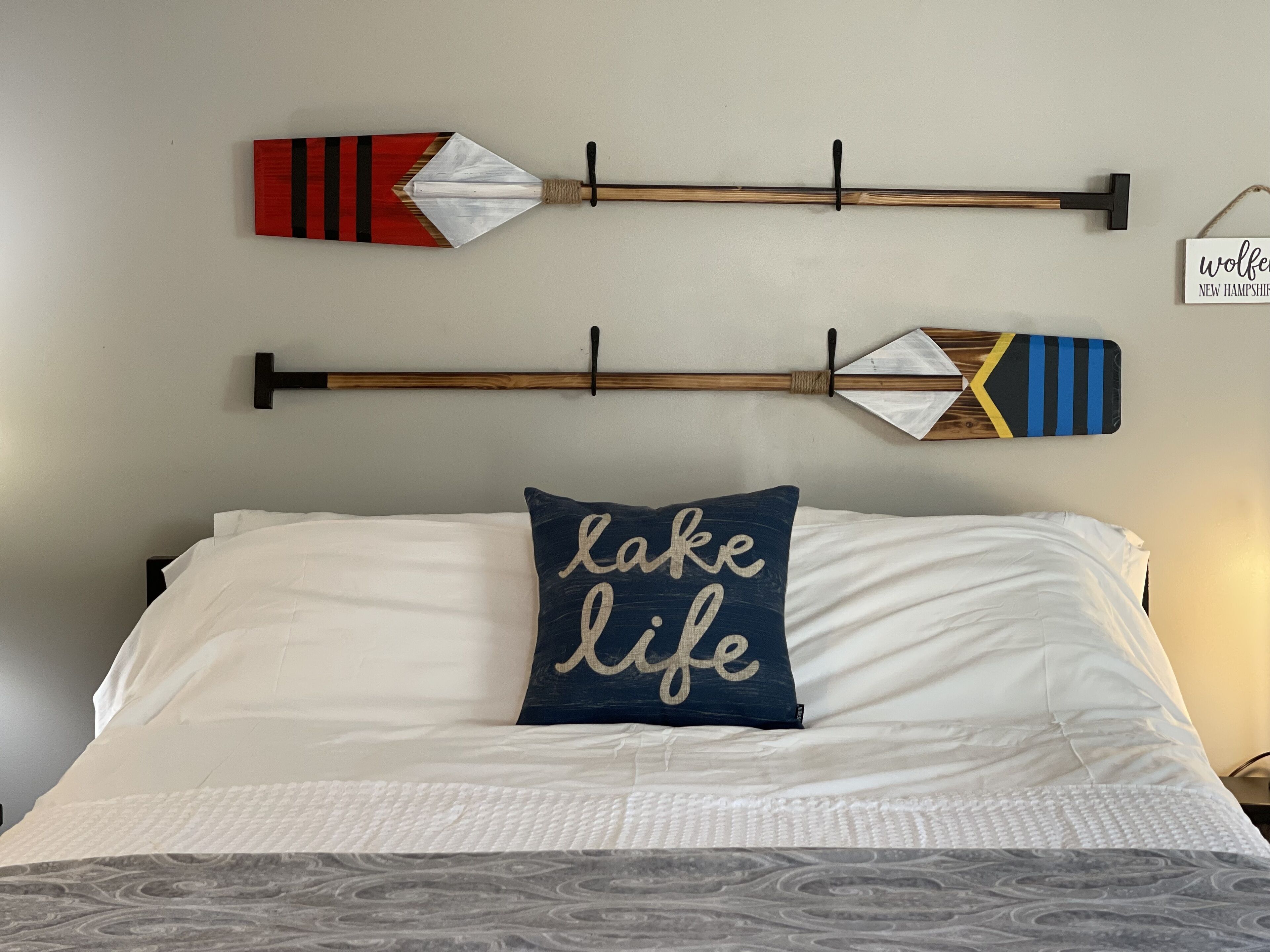 Private Spacious & Sunny Bedroom and Bath in home