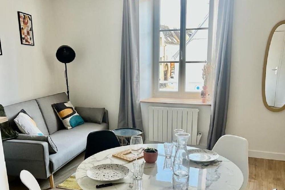 Joli Appartement T2, Plein Centre Ville D'hennebont , Parking Gratuit