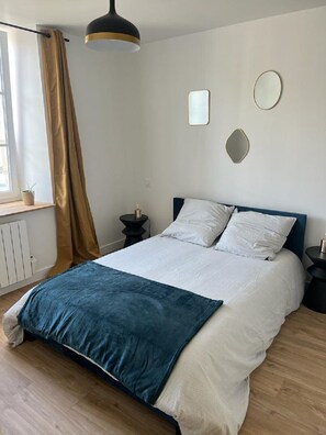 1 bedroom, WiFi, bed sheets