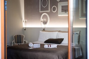 1 chambre, bureau, chambres insonorisées, fer et planche à repasser