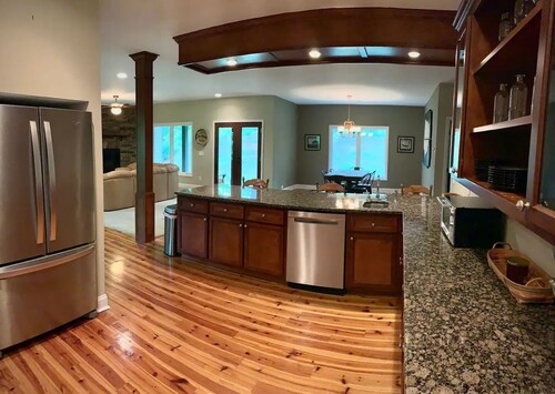 HORSE FARM ON PRIVATE 22 ACRES + TROUT POND