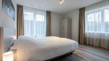 Apartment | 4 bedrooms, individually furnished, bed sheets