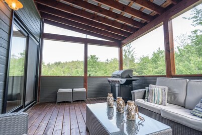 Le Héron : Modern Waterfront Chalet with Spa