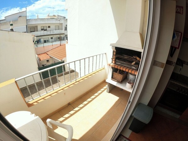Property grounds - Algarve, T2 apartment w/balcony, Armação de Pera (Armação de Pêra)
