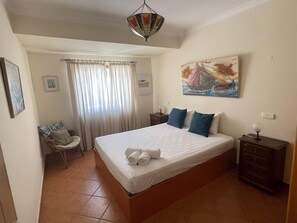 2 chambres, Wi-Fi gratuit, draps fournis