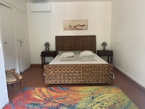 2 bedrooms, iron/ironing board, free WiFi, bed sheets - Calme et Ensoleillé à 2 km de la Promenade des Anglais (Nice)