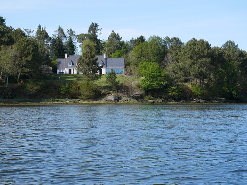 Villa au bord de l'Odet avec Jacuzzi