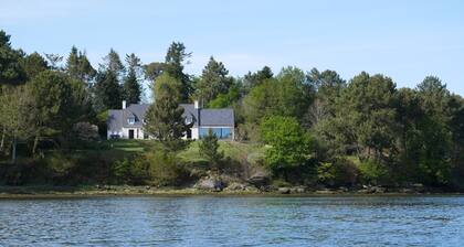 Villa au bord de l'Odet avec Jacuzzi