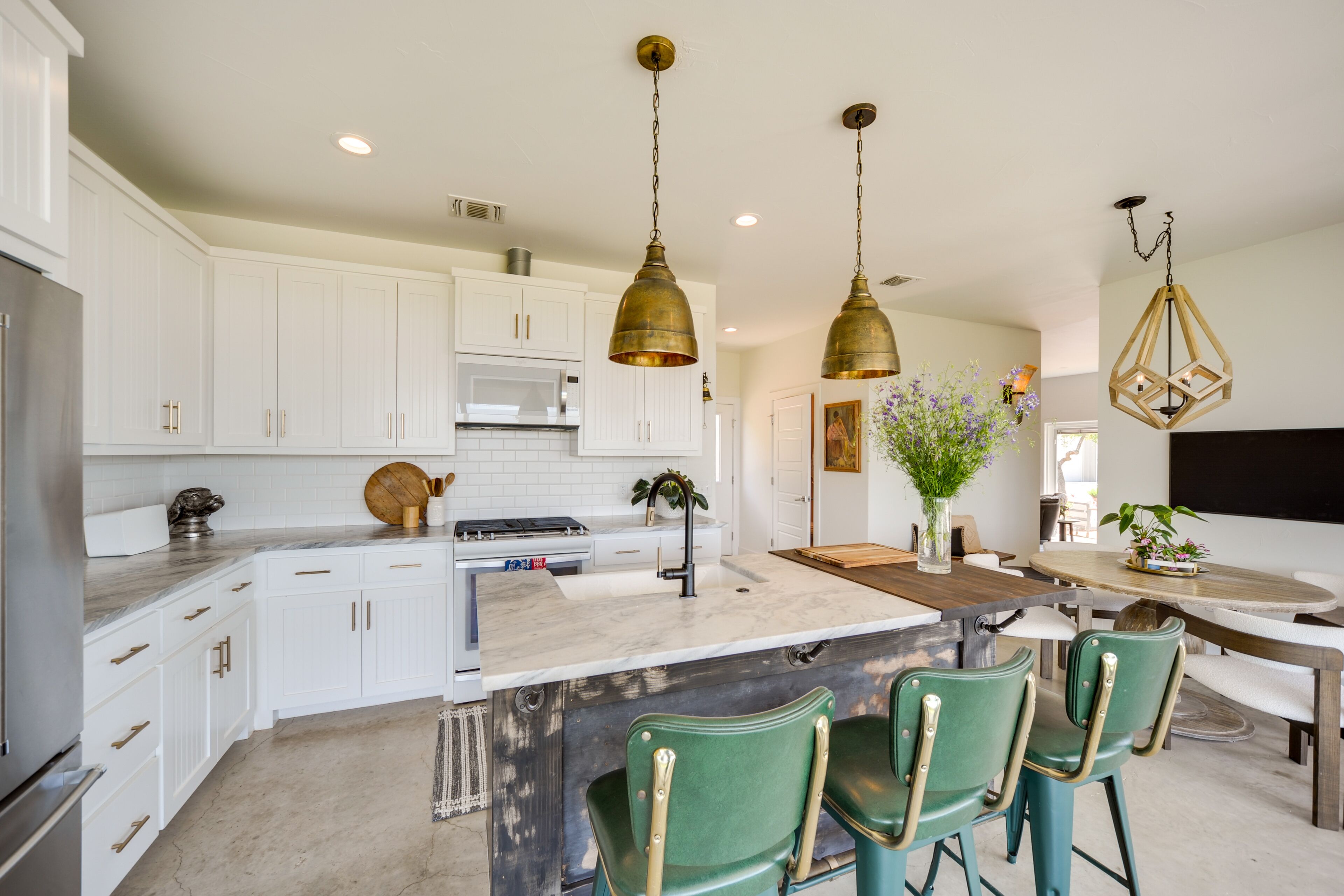 Chic House in Spring Branch w/ Lush Outdoor Space!