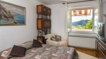 Apartment | 2 bedrooms, iron/ironing board