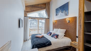 5 habitaciones, tabla de planchar con plancha y wifi gratis