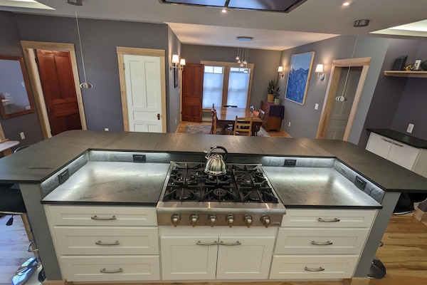 Refrigerador, microondas, horno, placa de cocina