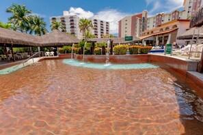 室外泳池、暖水池