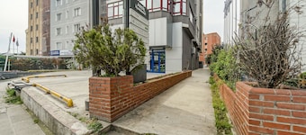 Manu Startup House