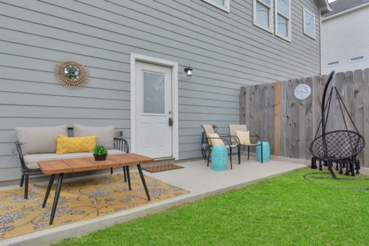 Photo 31 of King-sized master suite and 6 minutes away from Minute Maid Park & Toyota Center