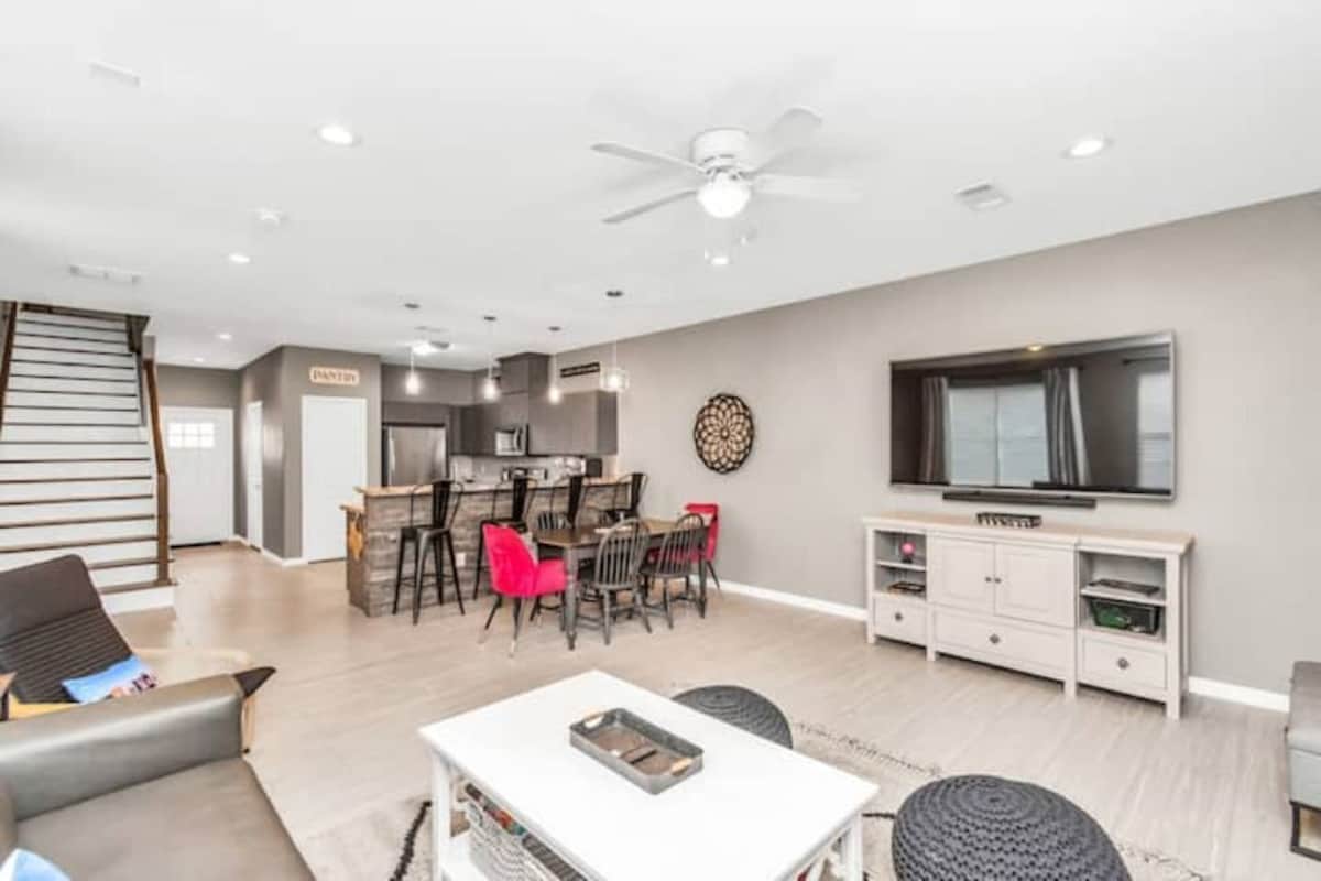 Photo 22 of King-sized master suite and 6 minutes away from Minute Maid Park & Toyota Center