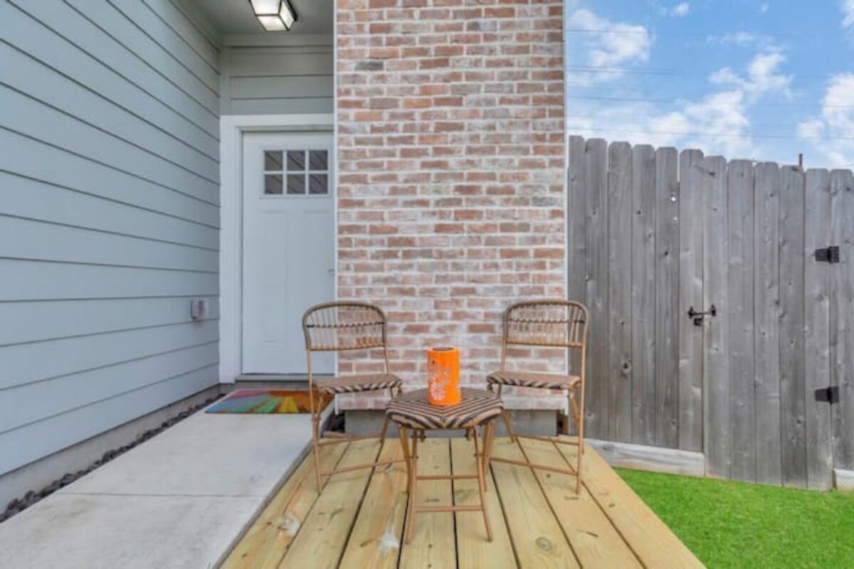Photo 8 of King-sized master suite and 6 minutes away from Minute Maid Park & Toyota Center