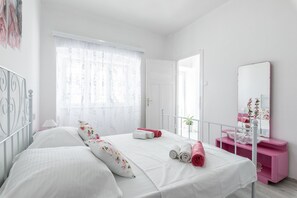 Bügeleisen/Bügelbrett, Internetzugang, Bettwäsche